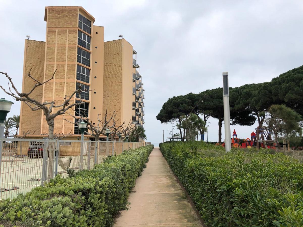 Pineda Beach 1A Linea De Mar & Parking La Pineda Εξωτερικό φωτογραφία